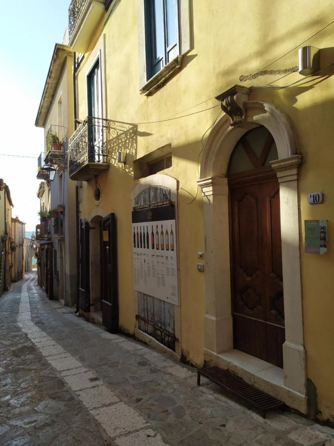 Stanze Don Gesualdo Alloggio Turistico Taurasi Exterior foto